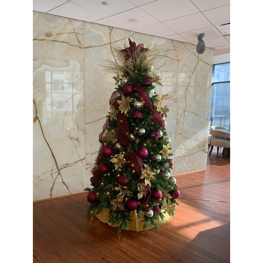 Lifelike Trees with White Lights